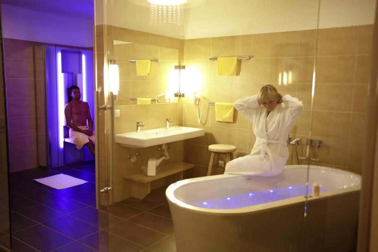 Bergdorf Riesner Hotel Donnersbachwald Kamer foto