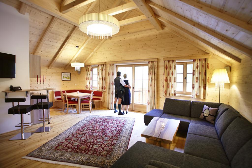 Bergdorf Riesner Hotel Donnersbachwald Kamer foto